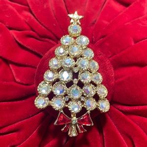 Christmas tree broach!